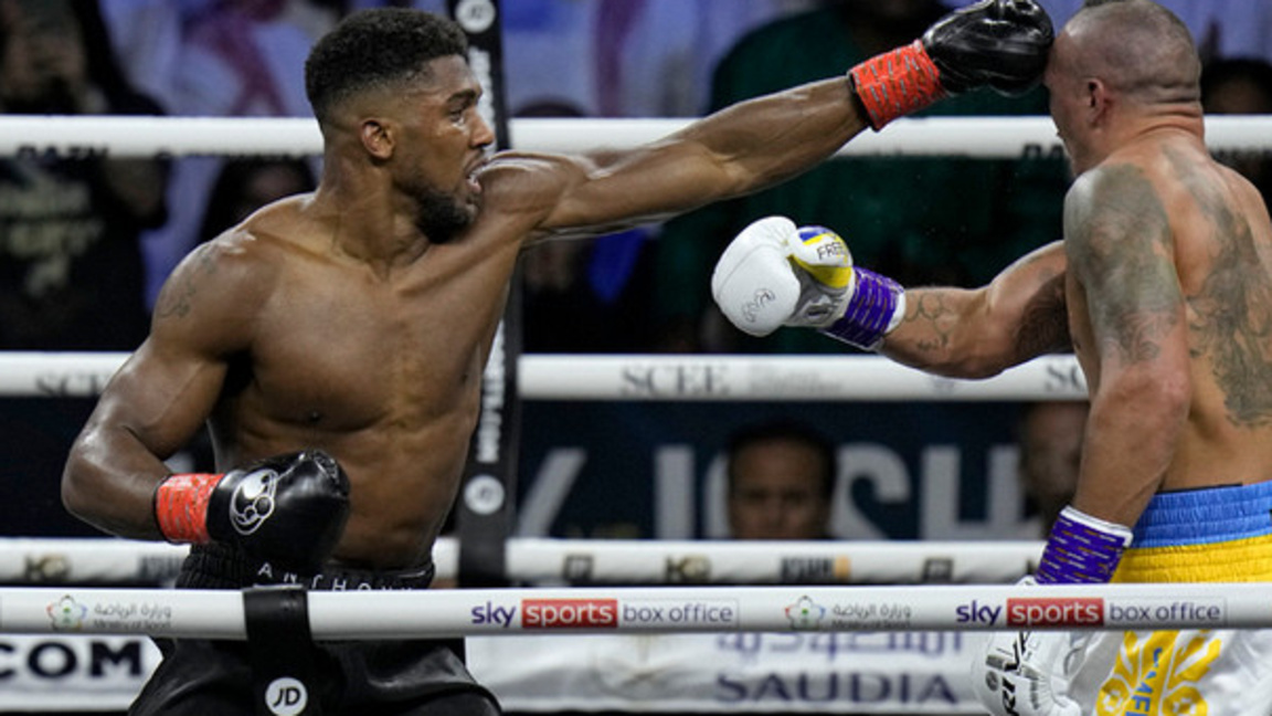 Антъни Джошуа е пострадал при катастрофа...