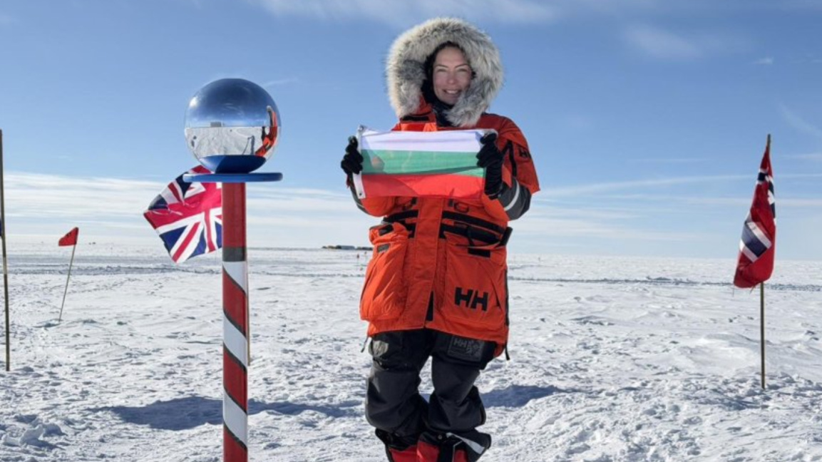 Une Bulgare atteint le Pôle Sud à ski…...