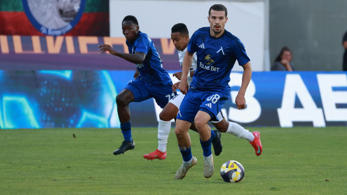 Левски завърши наравно с поляци...