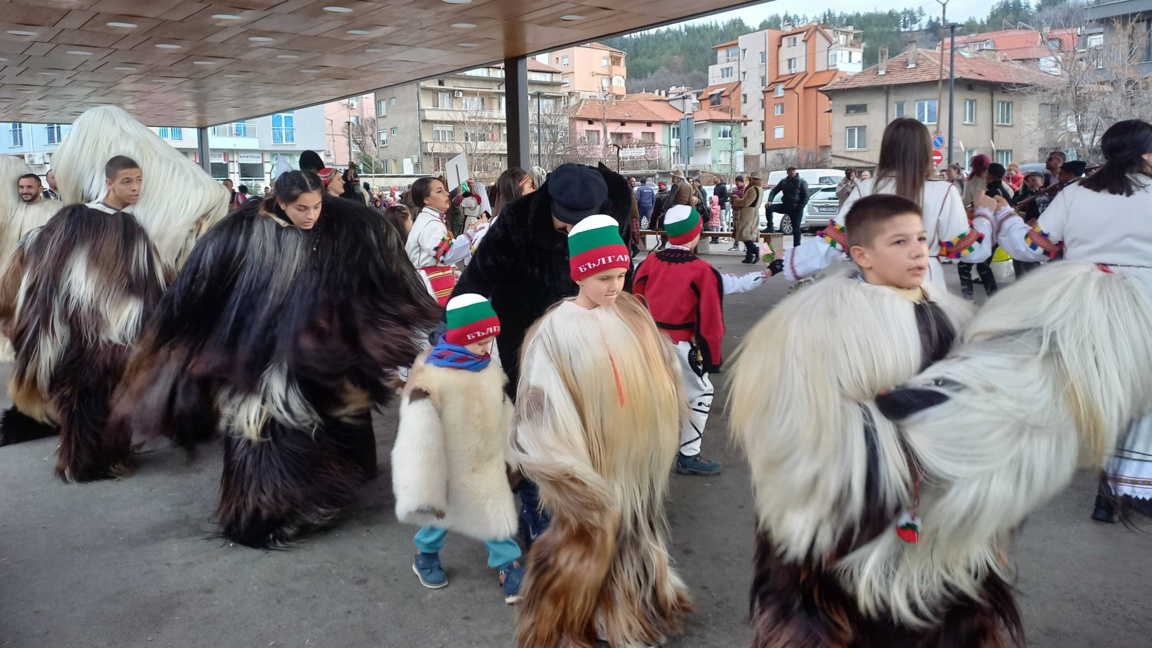 Фестивал на сурвакарските игри в  Благое...