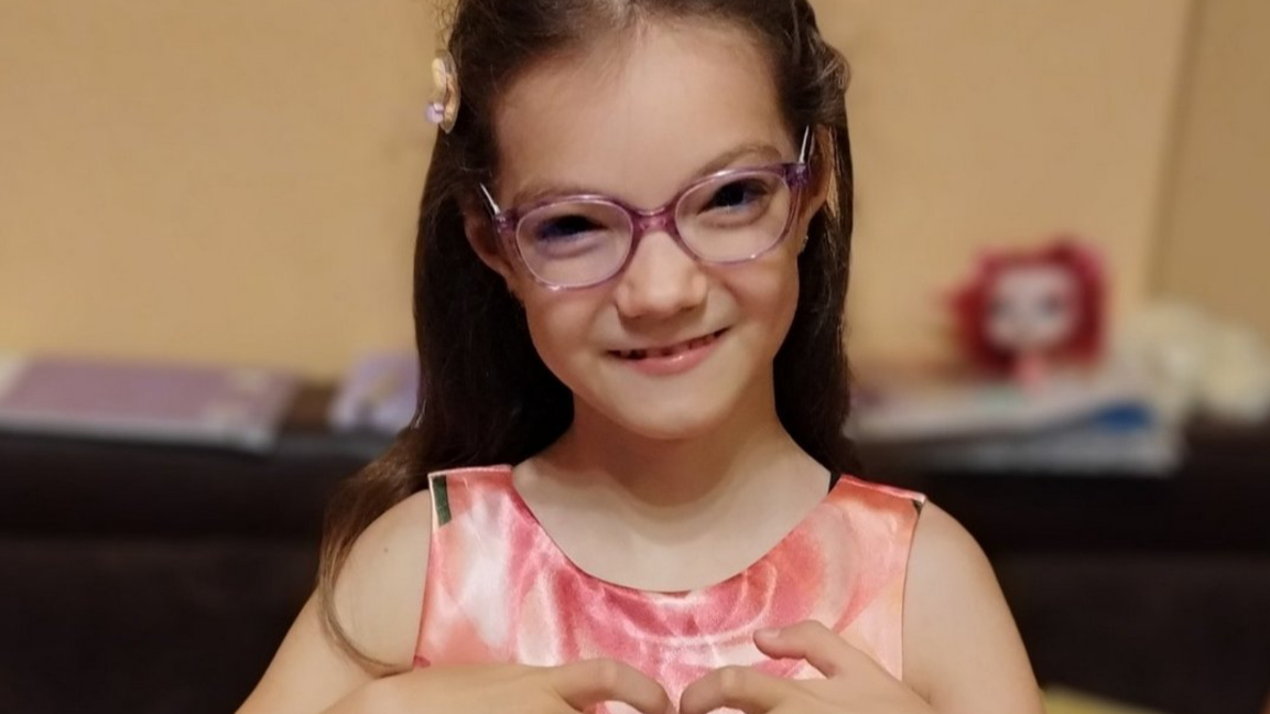 С малки крачки към голямата цел: Микаела расте с помощта на "Българската Коледа"