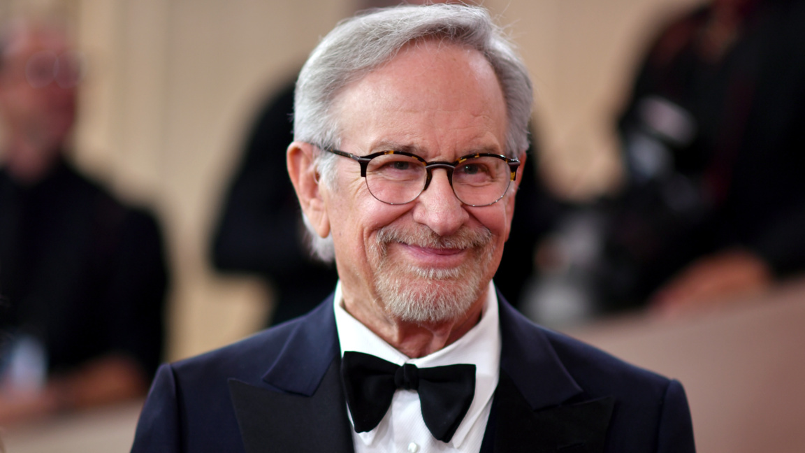 Спилбърг, Далай Лама и кей-попът с първи...