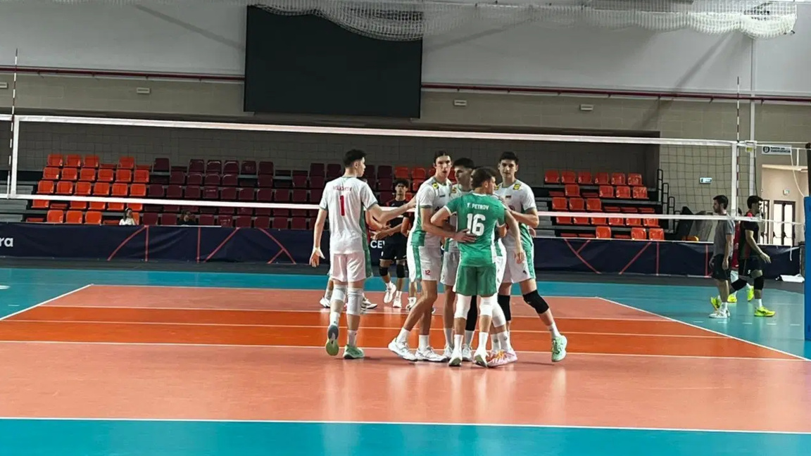 Волейболните национали със загуба на ЕП ...