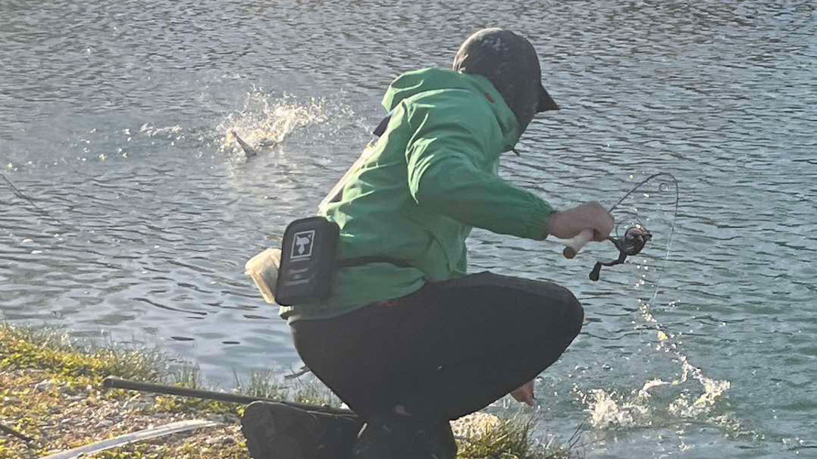 208 риби в ръката на 16 годишен вицешампион