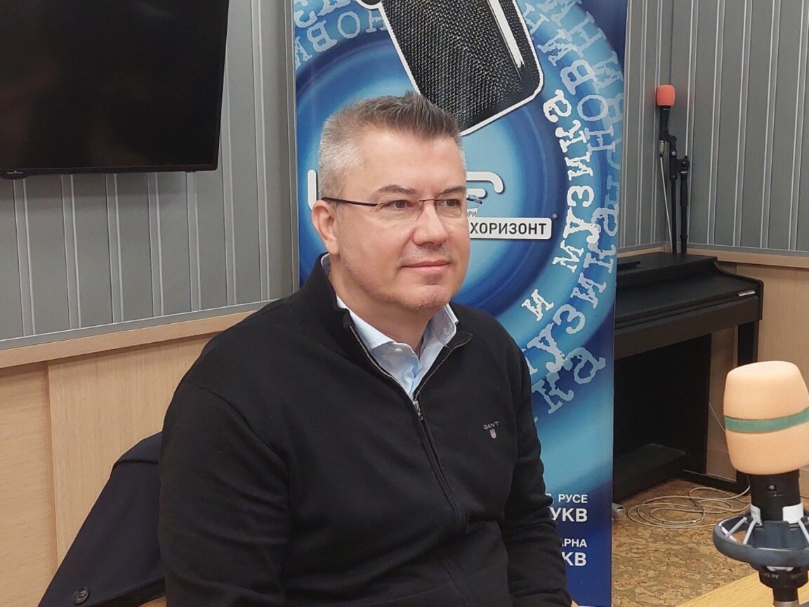 Владимир Владимиров: България няма единна стратегия за РСМ, която да следваме