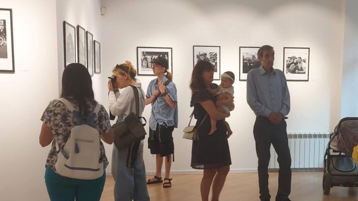 Susurro de la calle: las fotografías de Nikolay Vasilev inspiran historias literarias