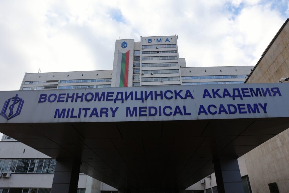 Близо 100 души днес са дарили кръв във ВМА за пострадалите в РС Македония