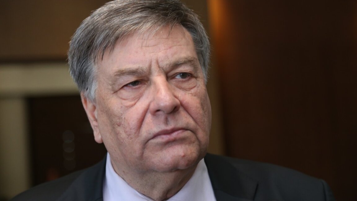 Проф. Здравко Попов