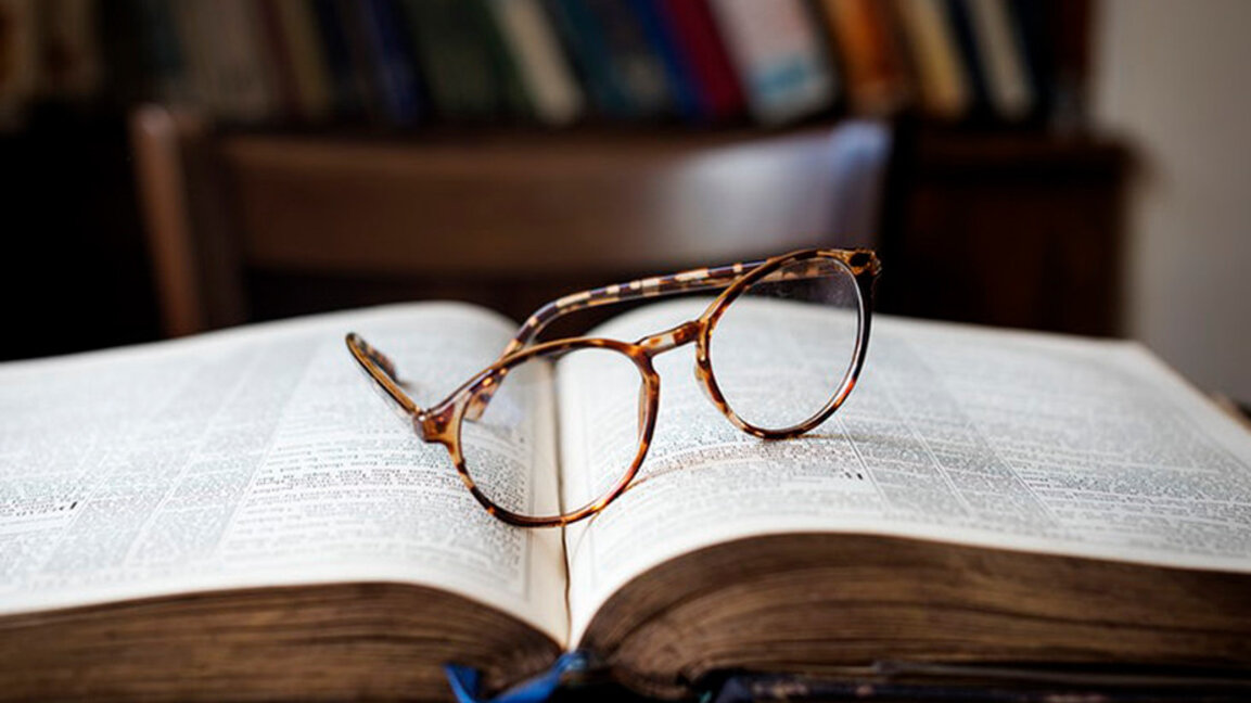 Имплант в окото помага на хора с нелечима загуба на зрението отново да виждат