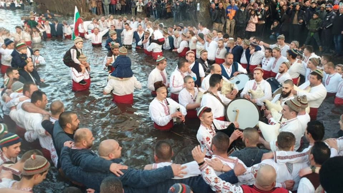 Богоявленският кръст в Раднево ще бъде х...