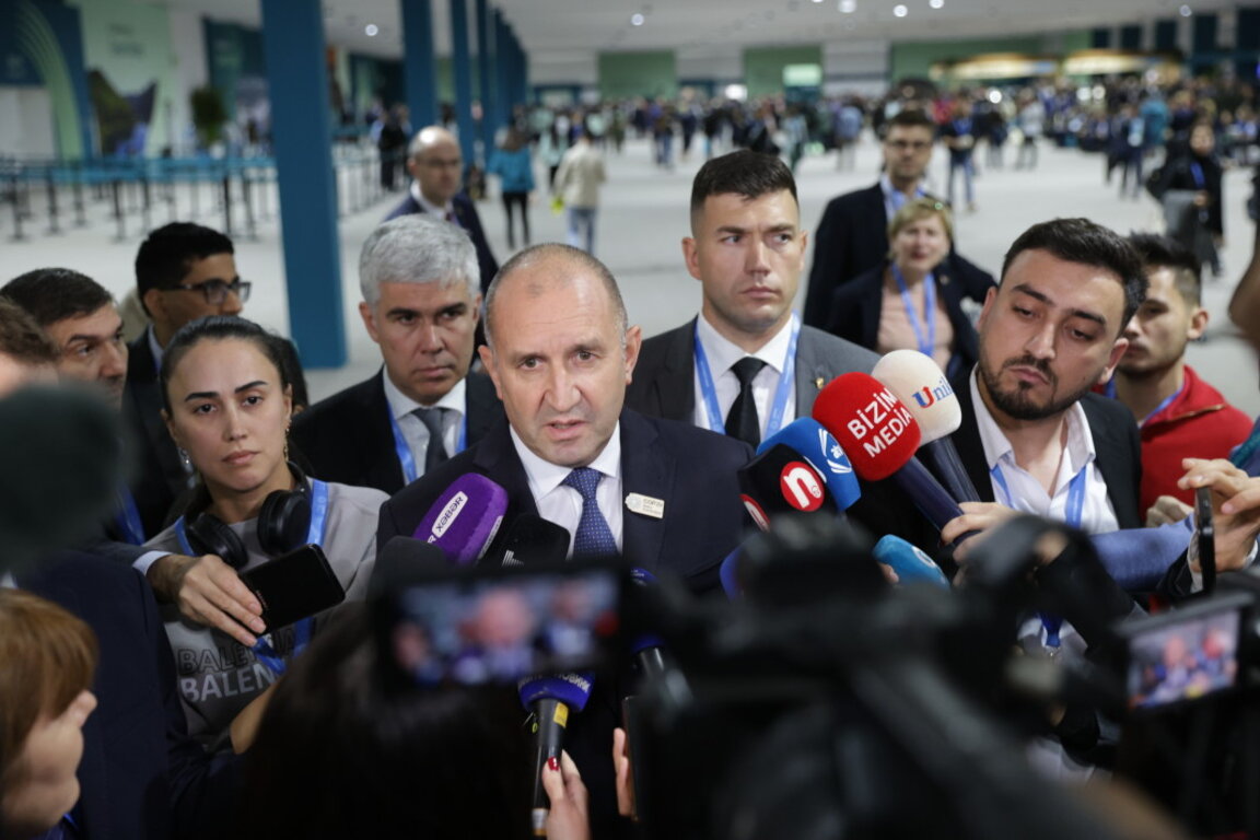 Румен Радев дава изявление пред медиите в рамките на Конференцията на страните по Рамковата конвенция на ООН по изменение на климата, 13 ноември 2024 г.