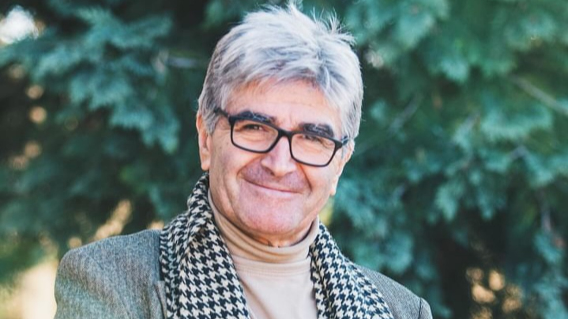 Румен Ангелов и шареният свят от конци и...