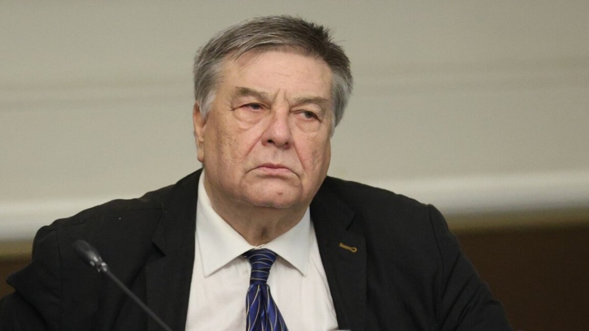 проф. Здравко Попов