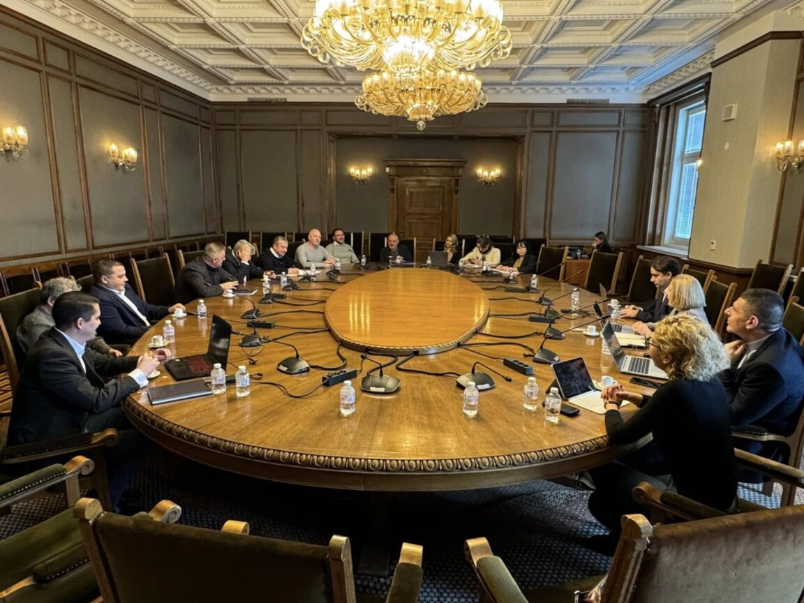 ГЕРБ прекратява преговорите за правителство заради несъгласия с ДБ