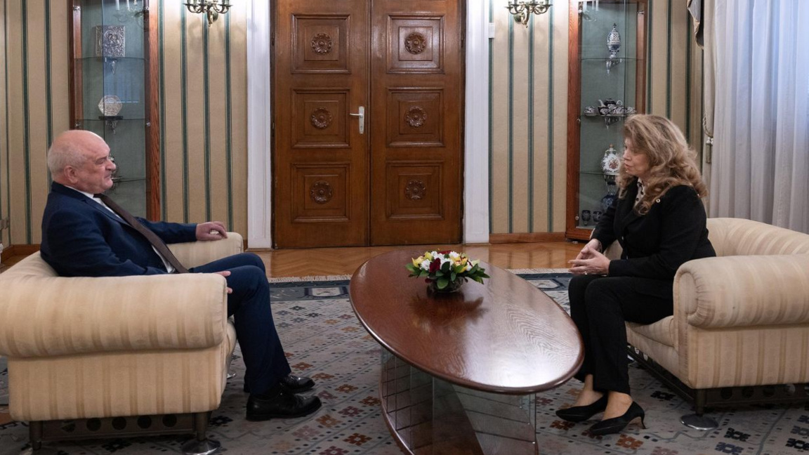 Пять кандидатур согласны занять пост слу...