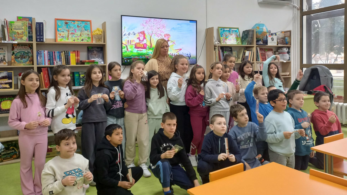 Работилници за мартеници и традиции в бл...