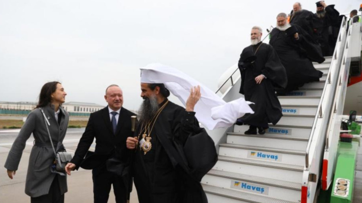 Patriarch Daniil arrives in Istanbul for meeting with the Ecumenical Patriarch