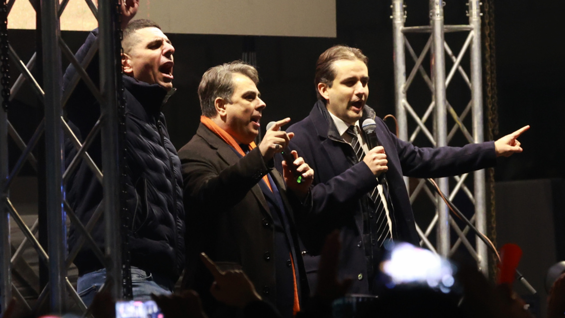 Лидерите на ПП-ДБ призоваха за оставката на правителството