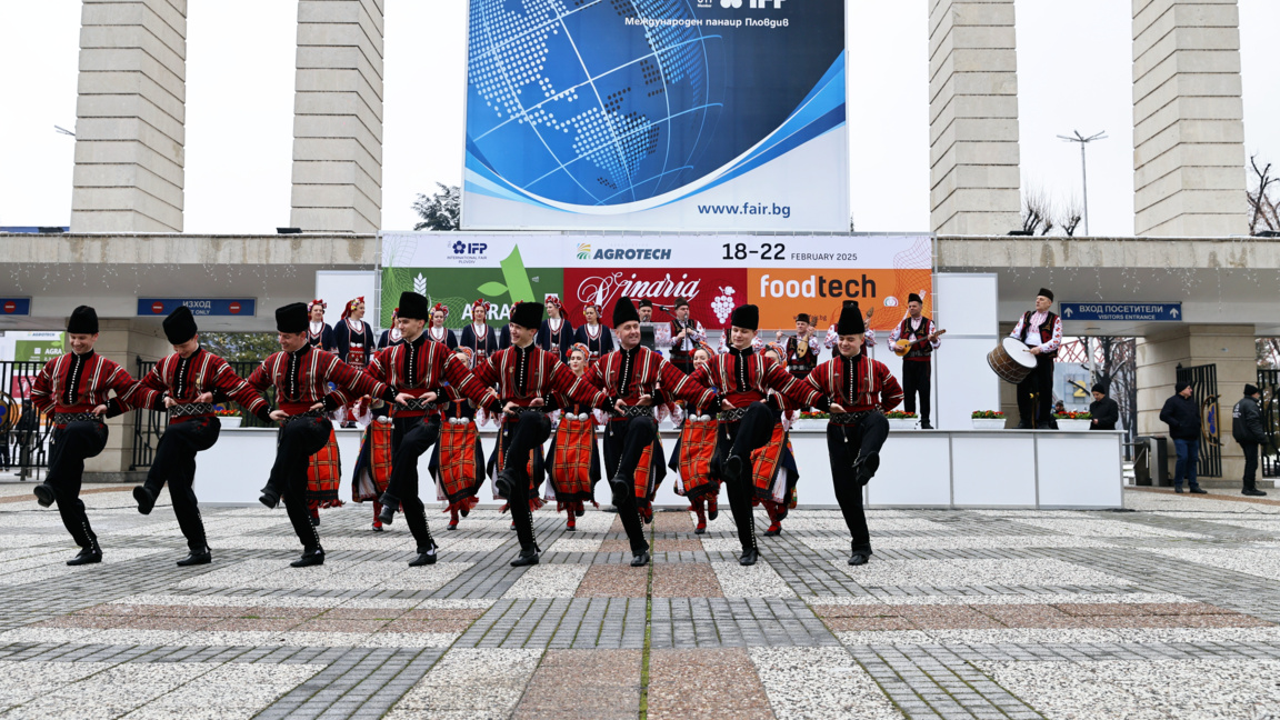 В Панаира се откриват изложбите "АГРА", "Винария" и "Фудтех"