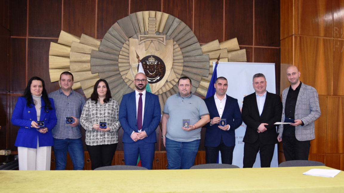 Полицейски служители в Перник бяха отличени от МВР