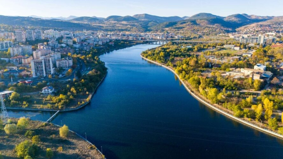 Започва възстановяването на емблематичния пешеходен мост в Кърджали