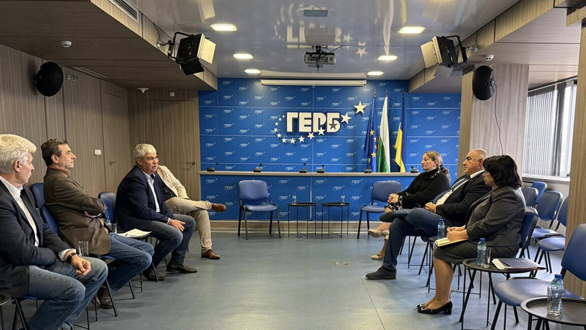 GERB: "Los empresarios quieren un IVA más alto", los empresarios: "¡No existe tal idea!"