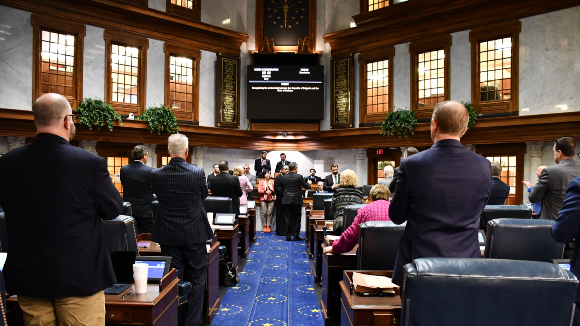 Сенатът на щата Индиана – с резолюция за...