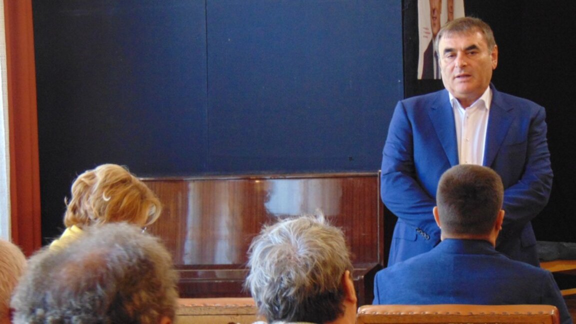 Данаил Папазов