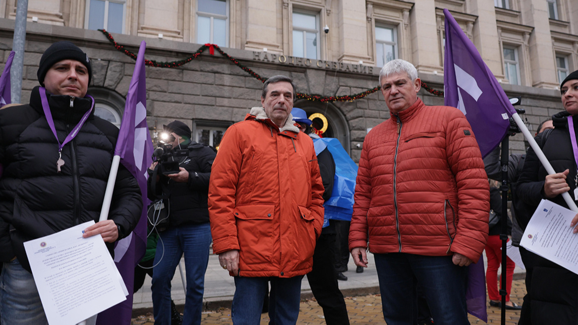  Sindicalistas entregaron listas con 15 preguntas a los diputados 