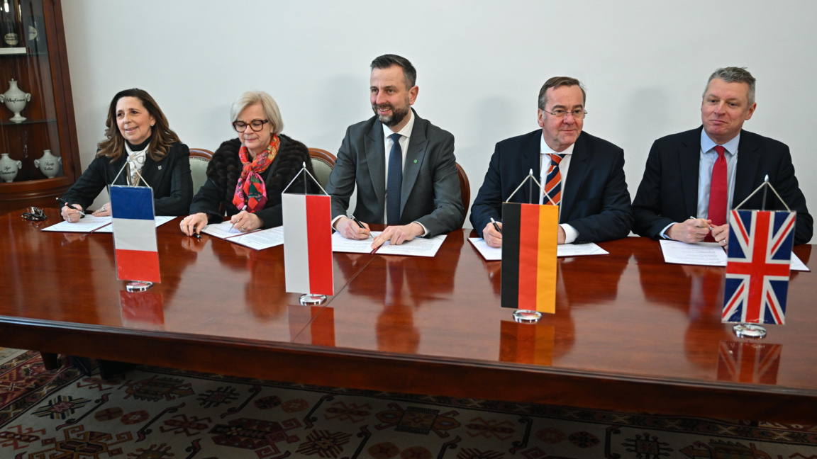 Обмисля се създаването на европейска версия на разузнавателния алианс "Пет очи"