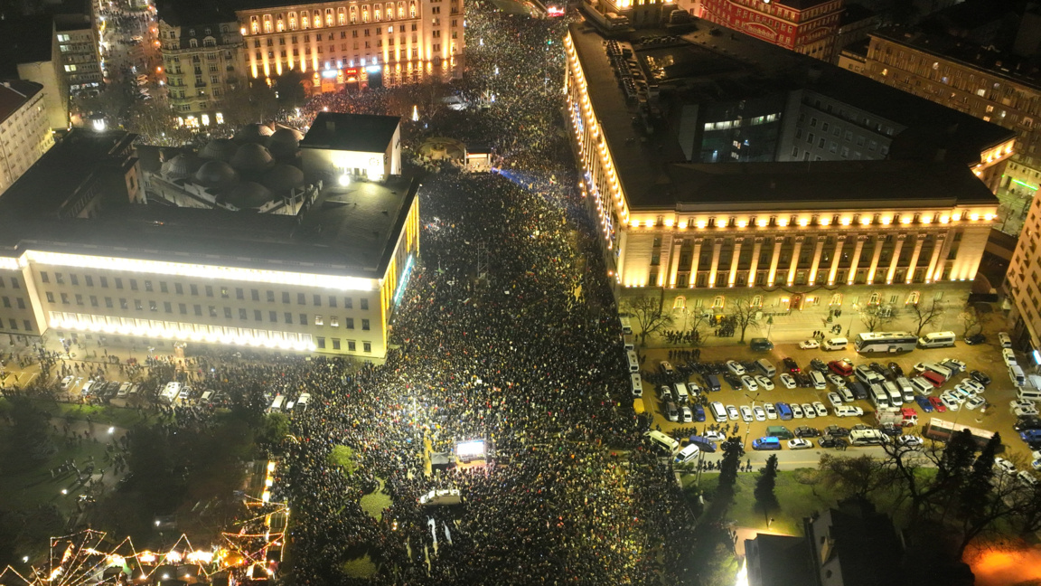 Големи световни агенции отразиха антиправителствените протести