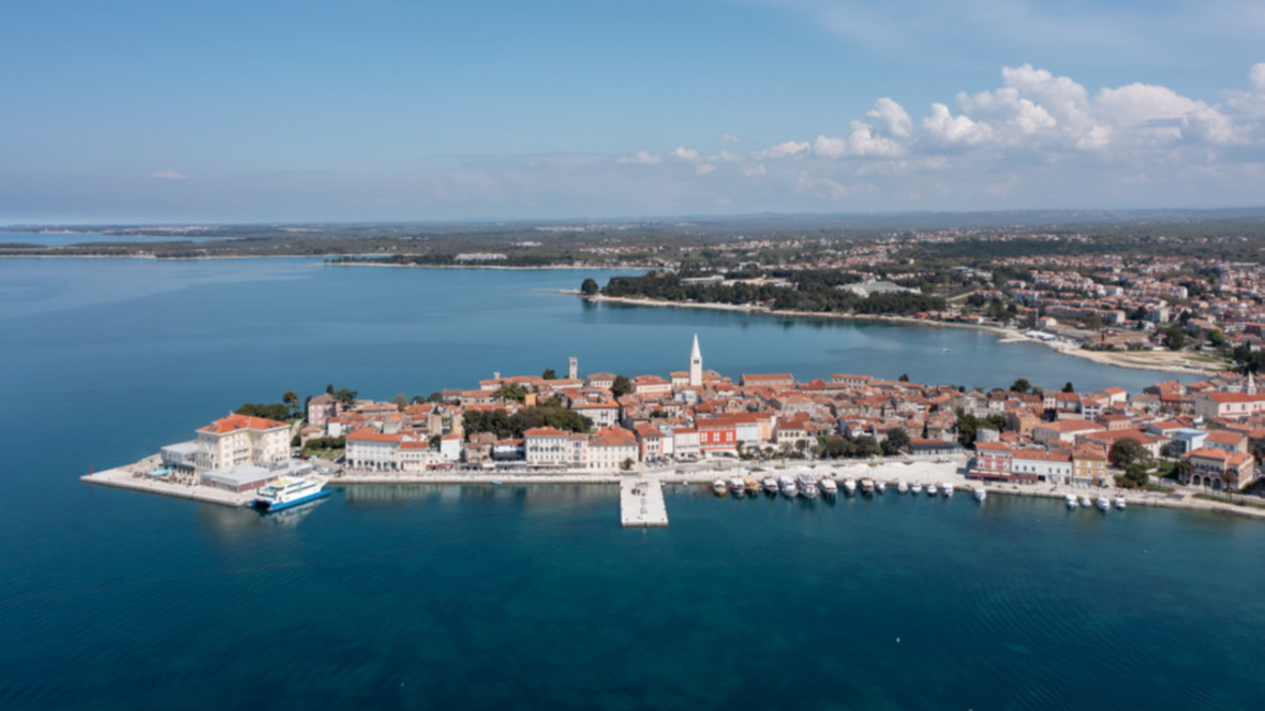 Изглед към Пореч, Хърватия.