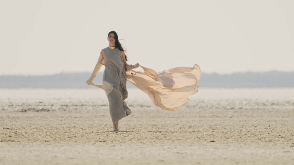 "Лавина" и посланието да отделим повече време за близките до сърцето ни хора