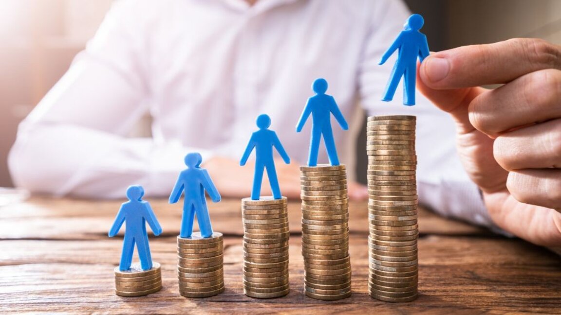 10% ръст на заплатите през 2025г. иска от правителството КНСБ