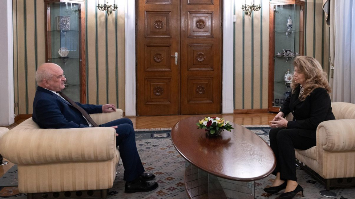 Cinci persoane au decalarat că pot fi „p...