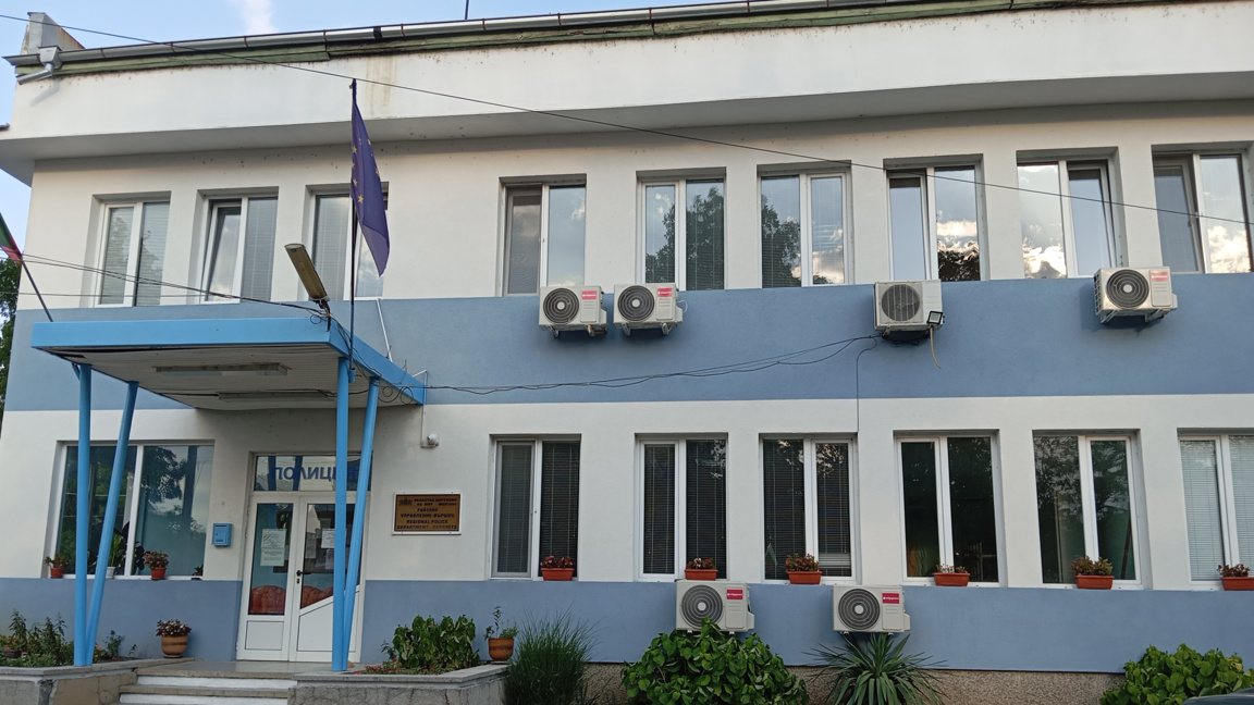 Пиян шофьор предложил подкуп на полицай ...