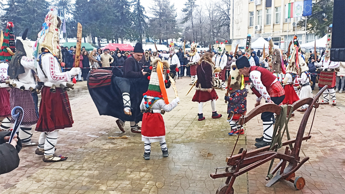 Los kuker de Bulgaria y Rumanía se reúne...