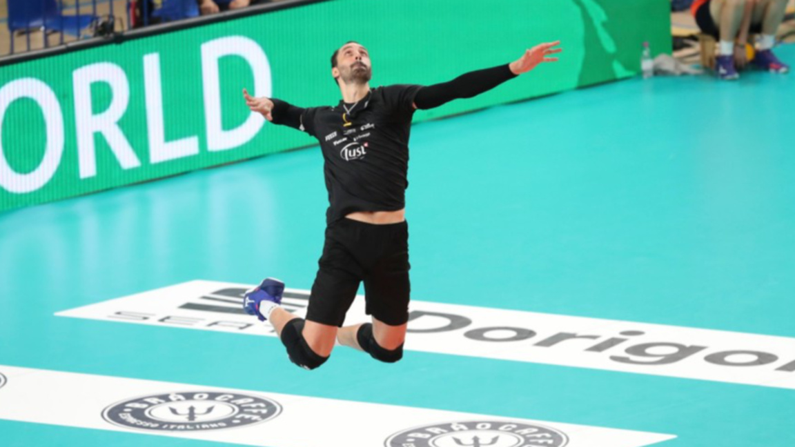 Матей Казийски с 28 точки, Халкбанк със ...