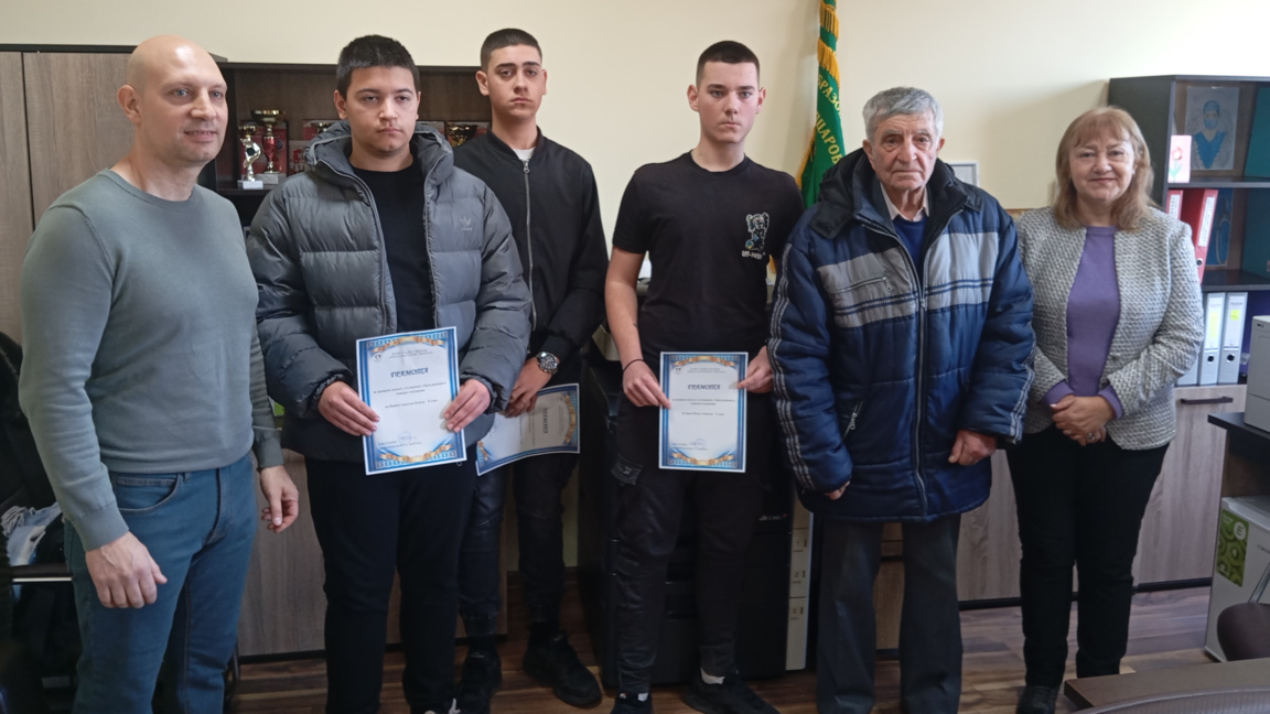 Ученици от Монтана съдействали за задържането на румънски джебчии