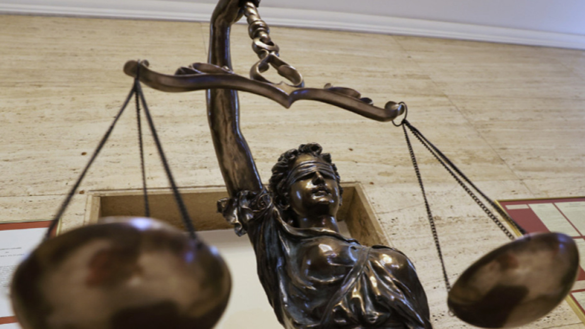 47-годишен мъж е задържан за убийство...