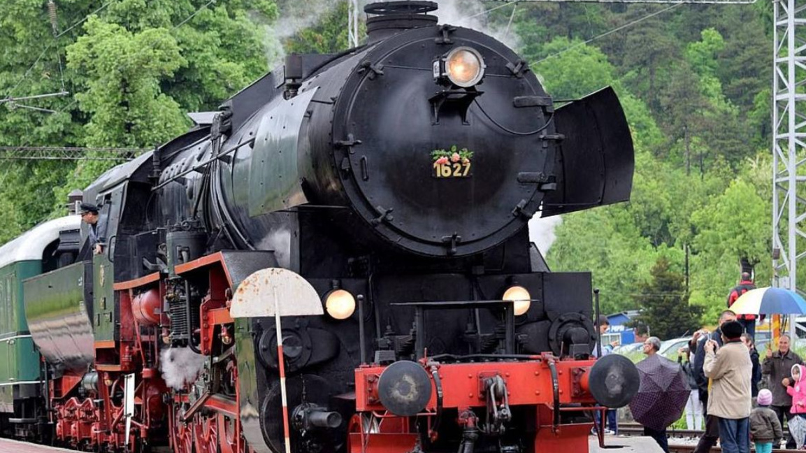 Papá Noel y Blanca Nieves viajan en los ...