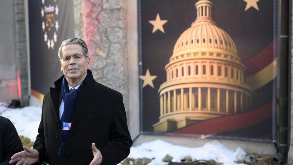 Финансовият министър на САЩ Скот Бесънт в Давос, Швейцария