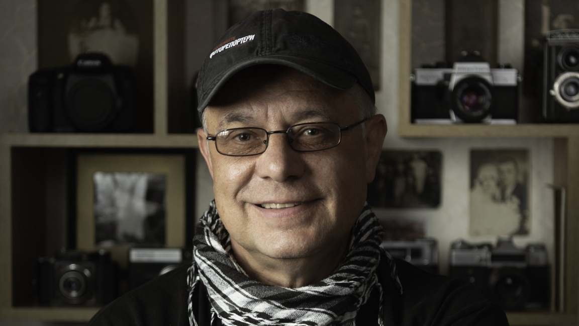 Любомир Бенковски Бенджи дарява дигиталн...